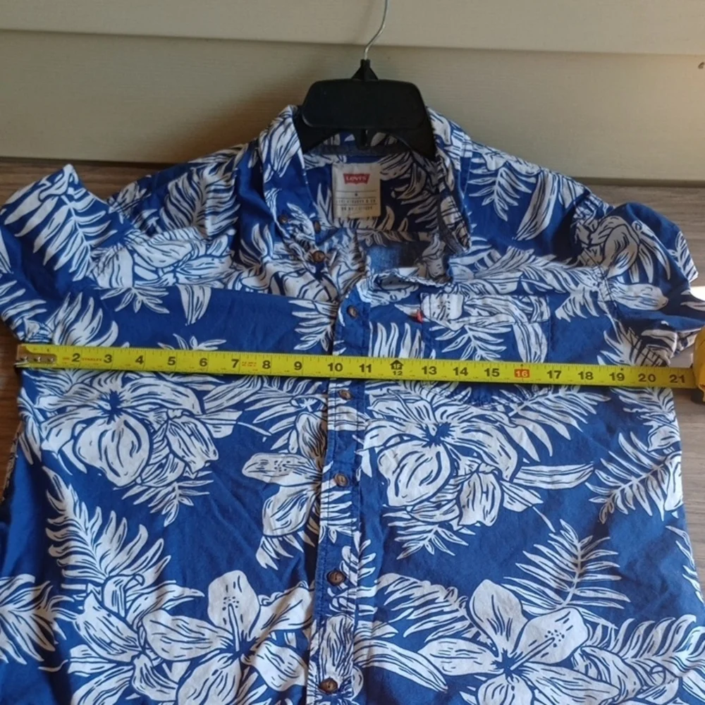 Levi's Blue and White Casual Button Down Shirt with‎ Tropical Print